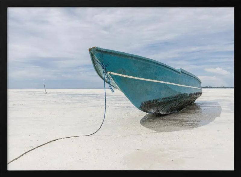 Boat at the beach - Stretched Canvas, Poster or Fine Art Print I Heart Wall Art